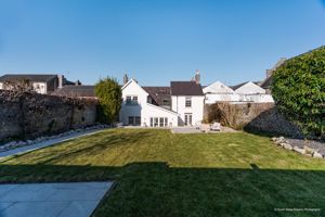 Photo 33- click for photo gallery